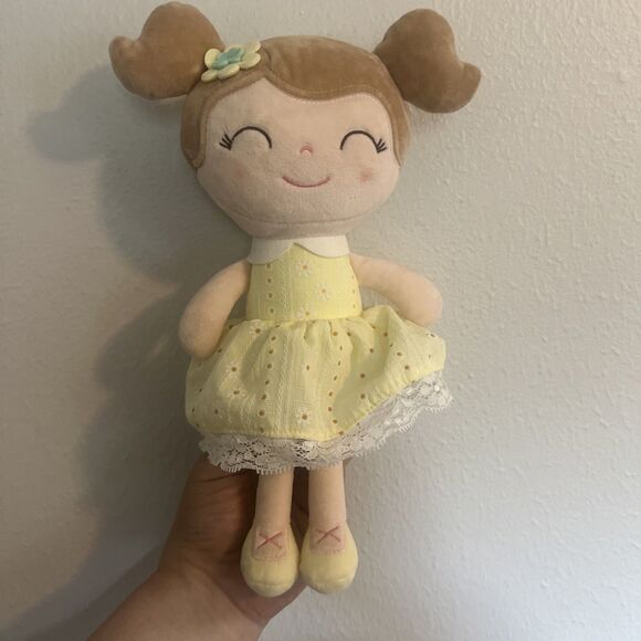 GLOVELEYA 16” SPRING YELLOW DOLL PLUSH TOY - Picture 1 of 3